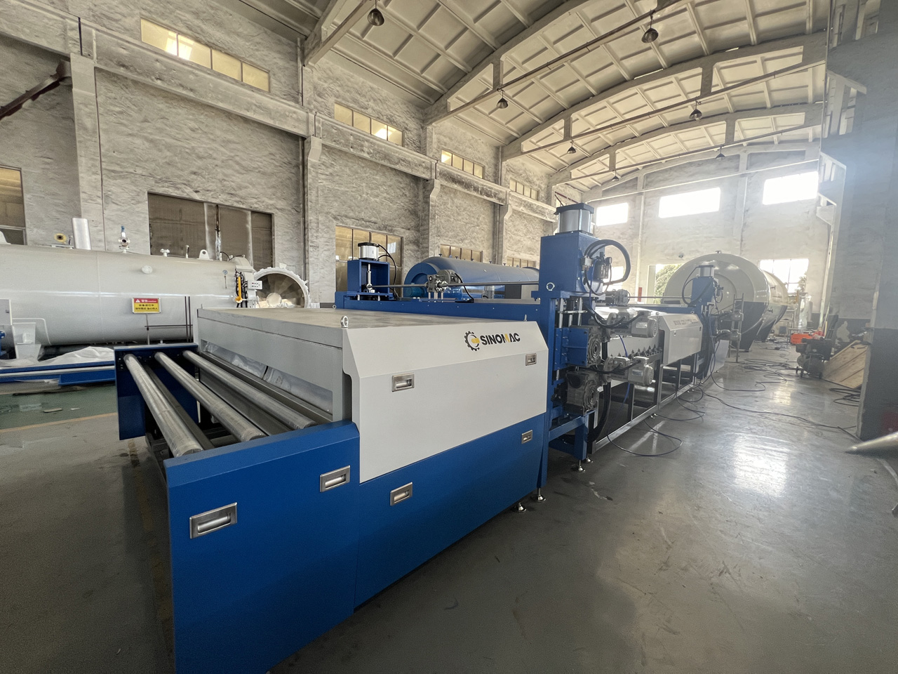 伊朗夹胶玻璃玻璃生产线