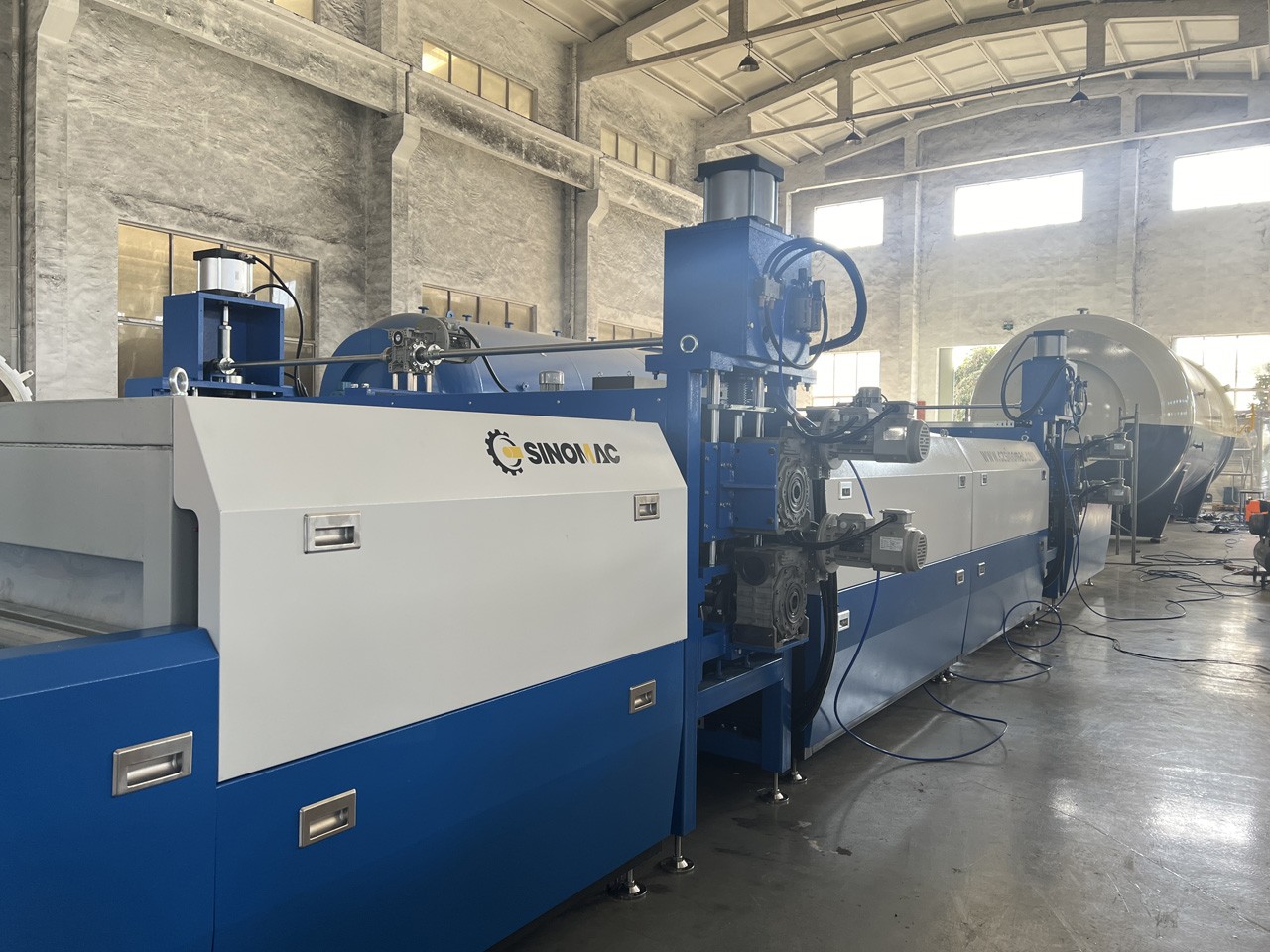 伊朗夹胶玻璃玻璃生产线