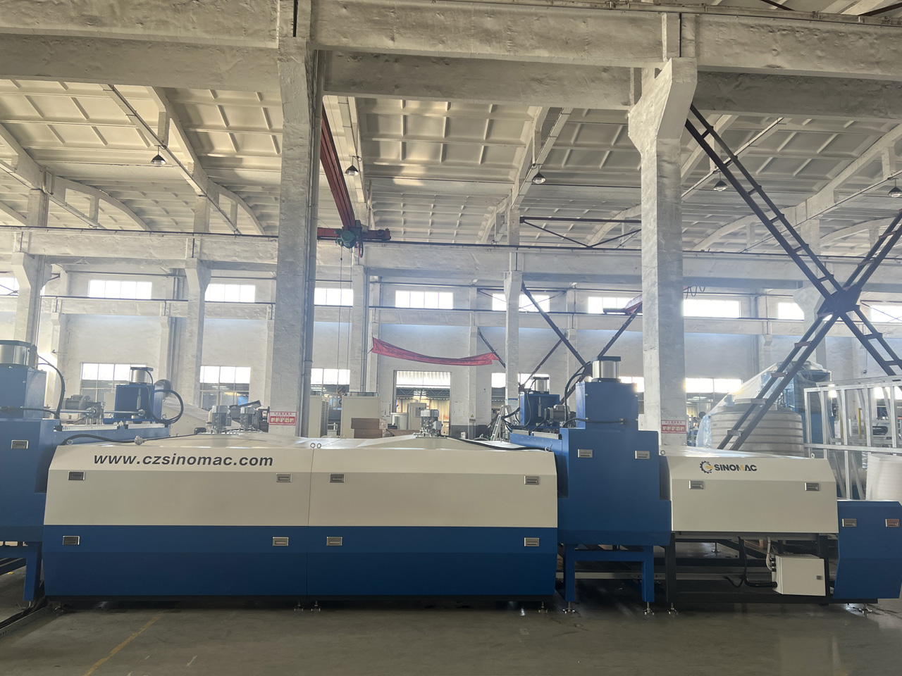 伊朗夹胶玻璃玻璃生产线